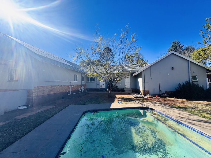 3 Bedroom Property for Sale in Flamwood North West